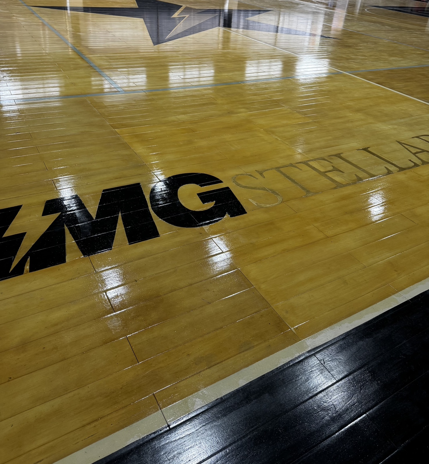 Center Court image 4